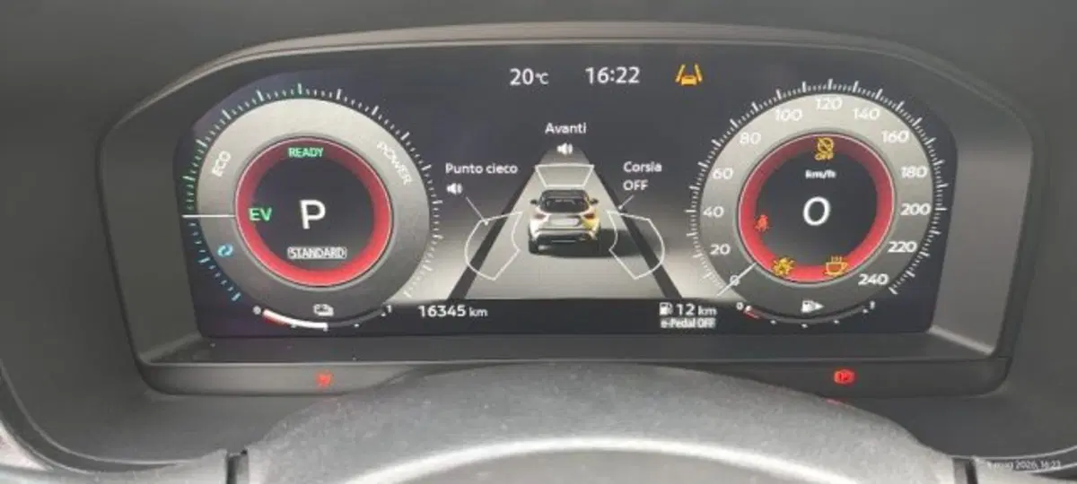 Nissan Juke usata a Taranto (11)