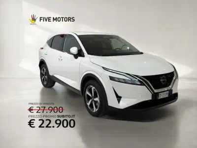 Nissan Qashqai 1.3 mhev N-Connecta 2wd 140cv del 2024 usata a Taranto