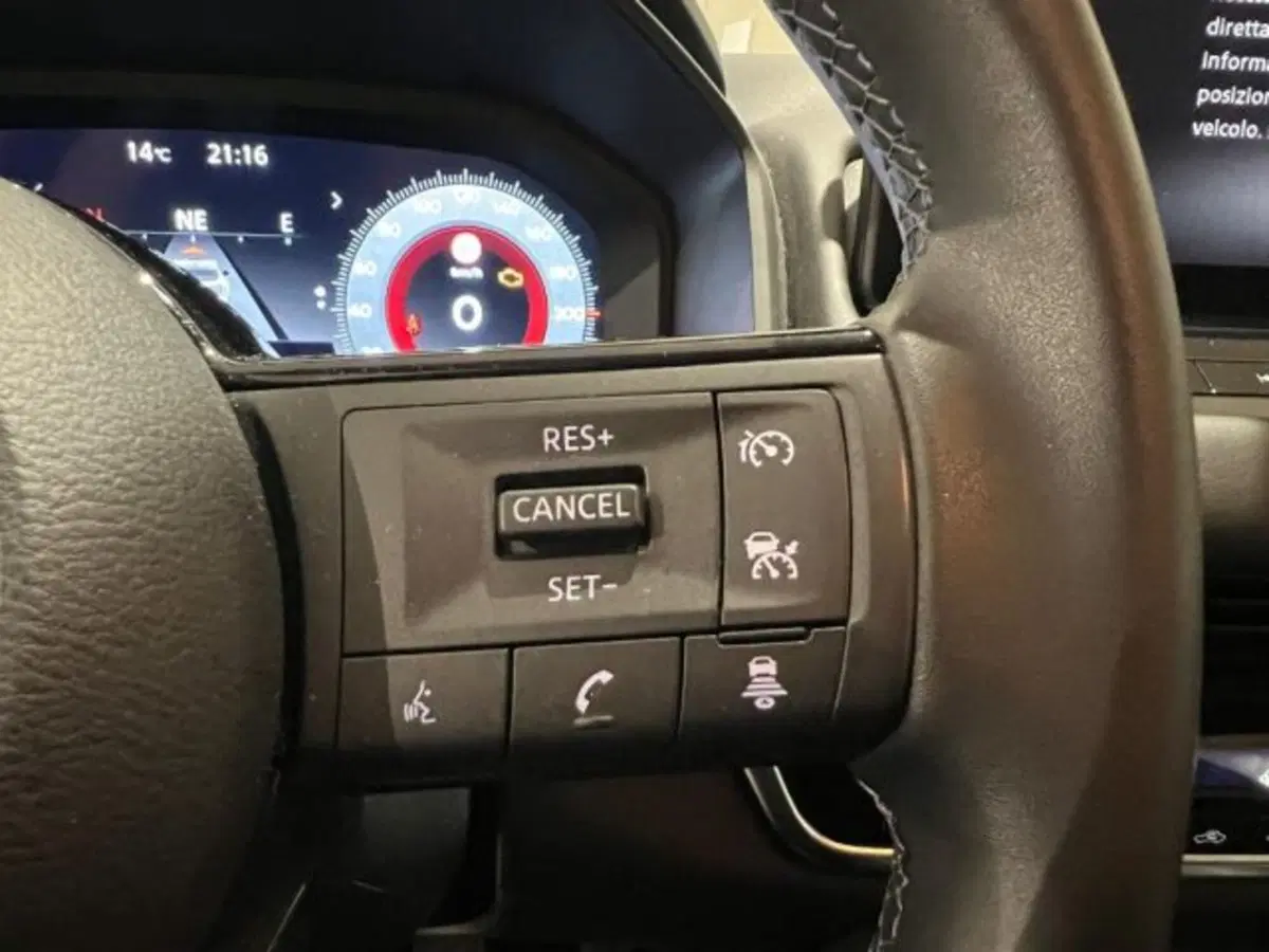 Nissan Qashqai usata a Taranto (14)