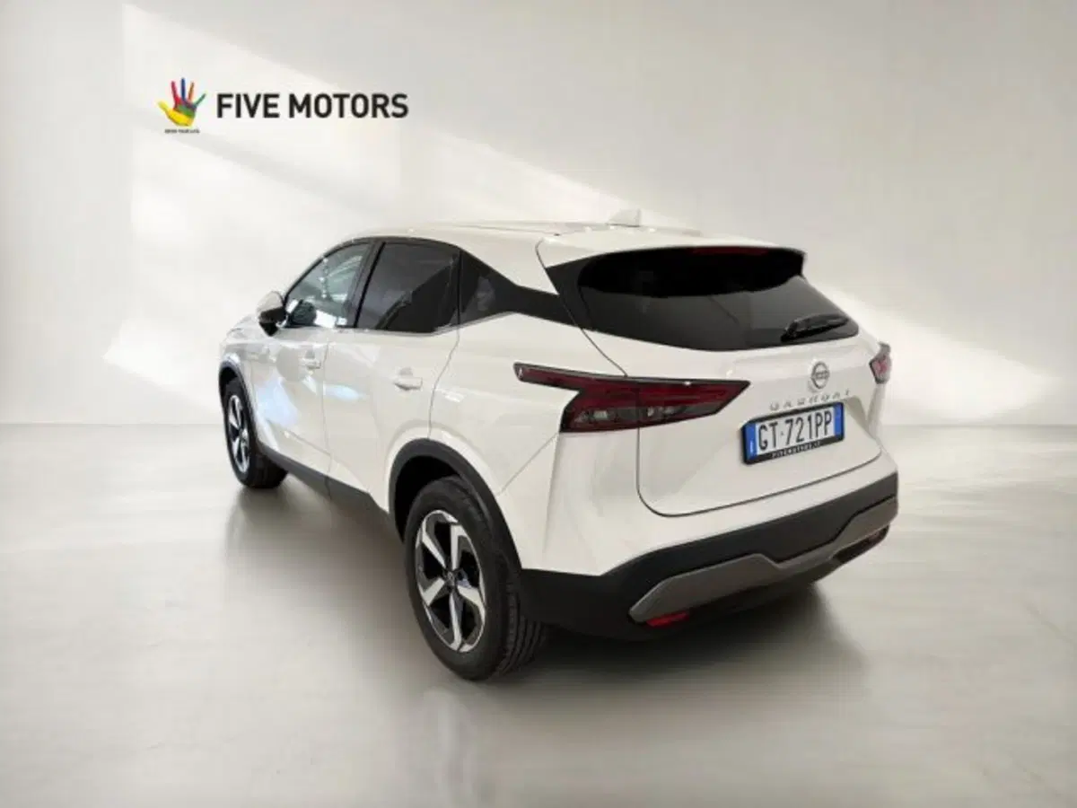 Nissan Qashqai usata a Taranto (5)