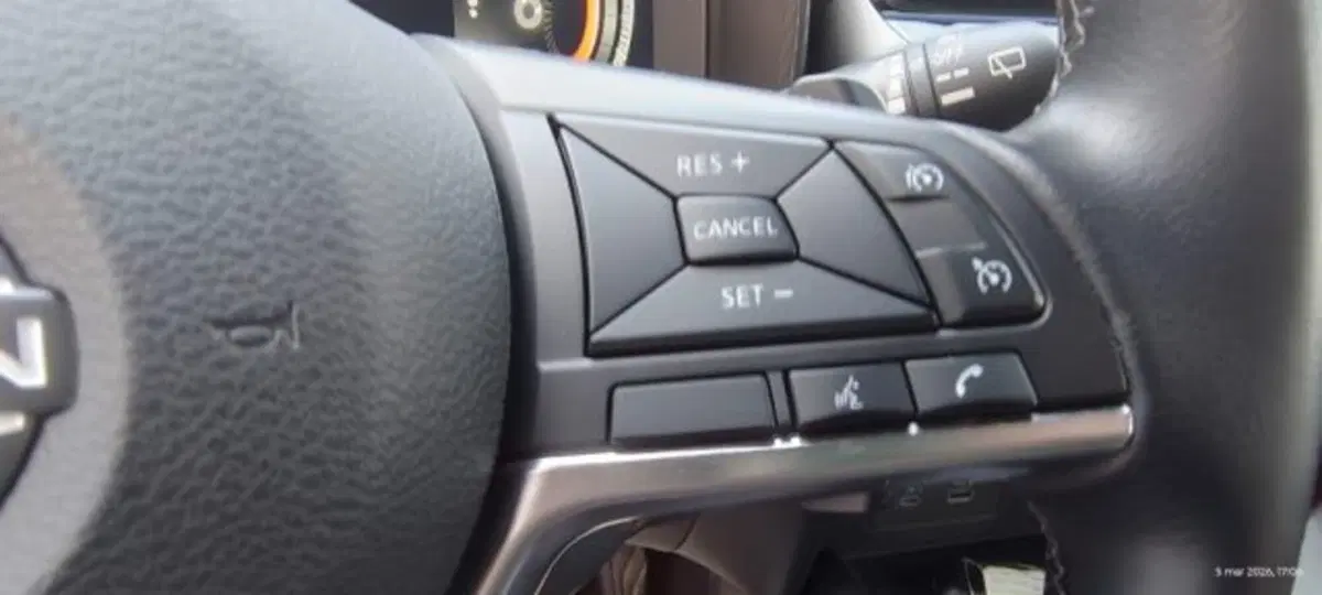 Nissan Juke usata a Taranto (17)