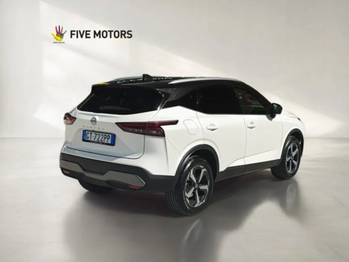 Nissan Qashqai usata a Taranto (7)