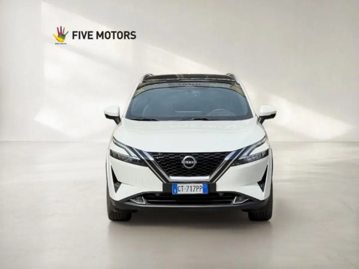 Nissan Qashqai usata a Taranto (2)