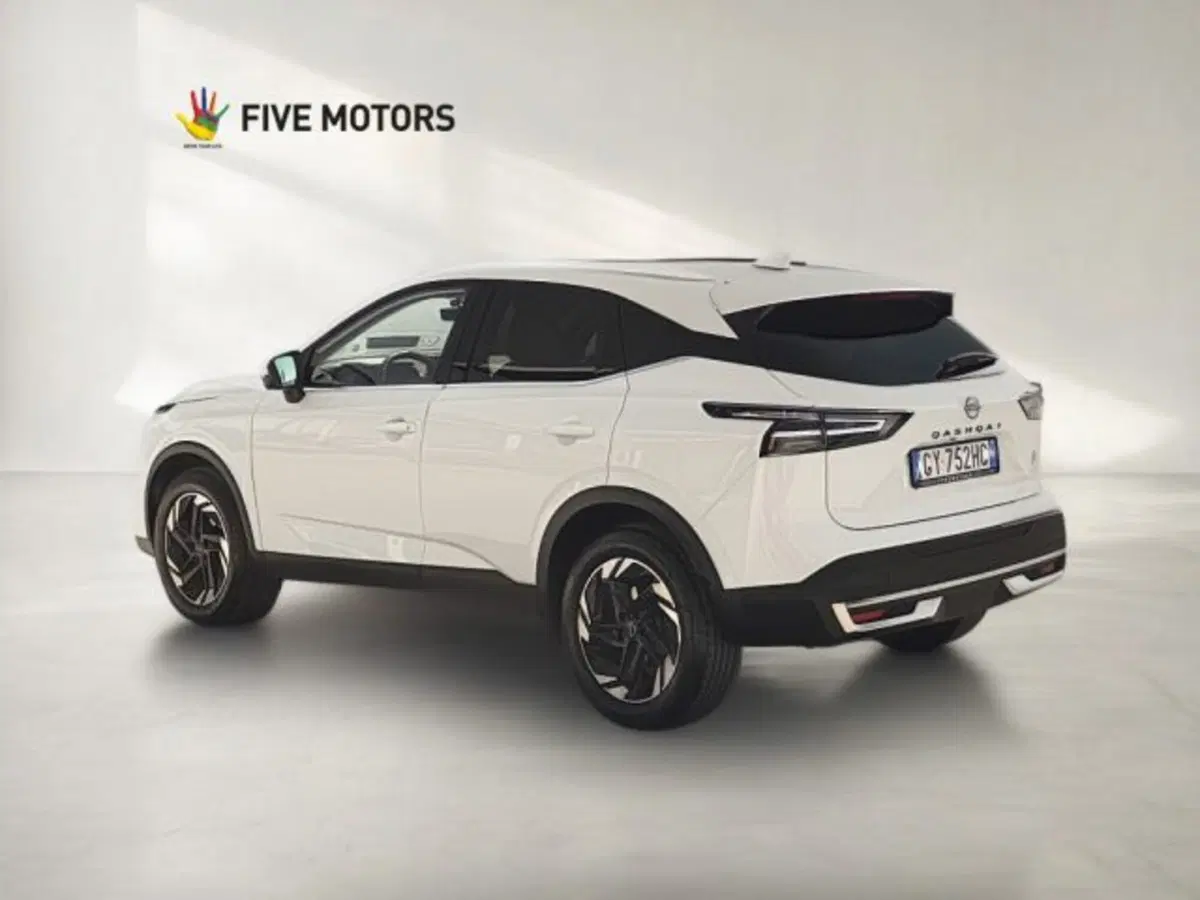 Nissan Qashqai usata a Taranto (5)