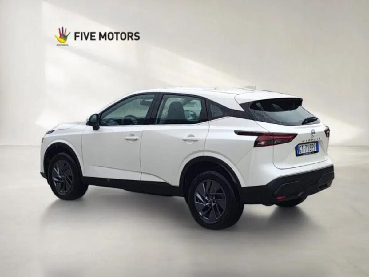 Nissan Qashqai usata a Taranto (5)