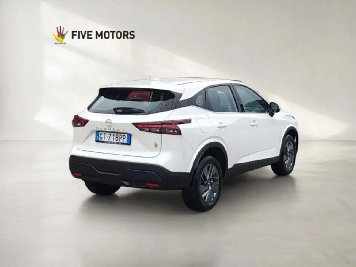 Nissan Qashqai usata a Taranto (7)