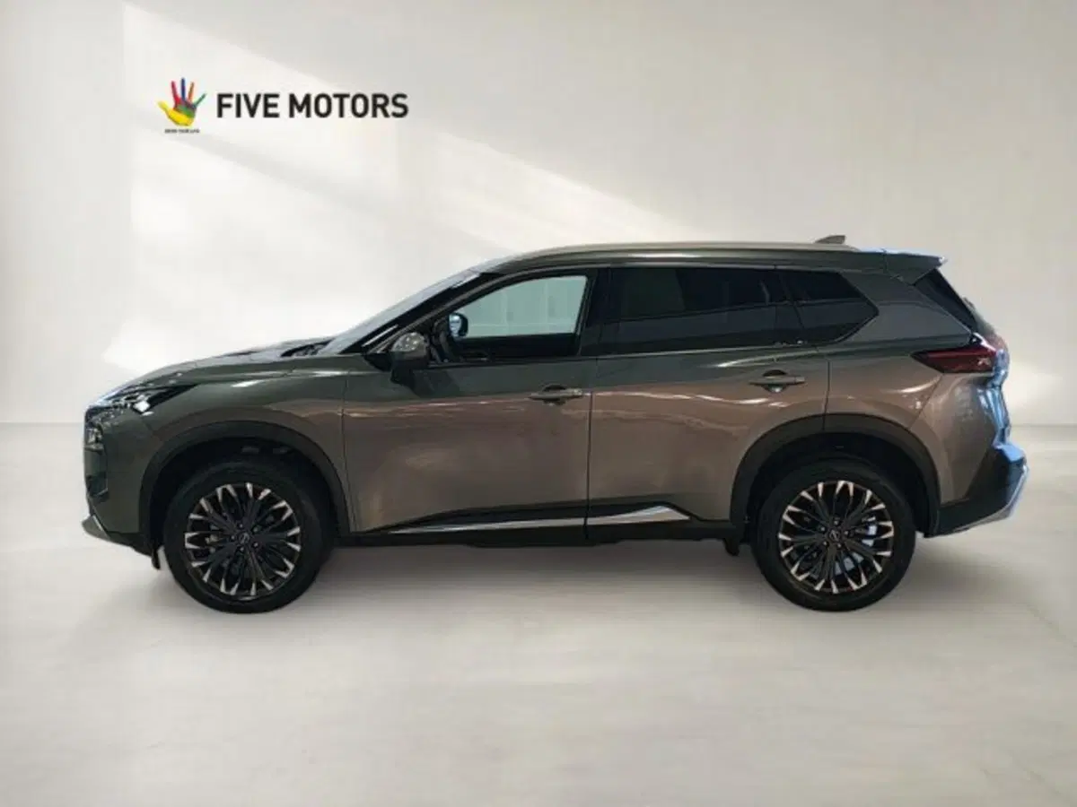Nissan X-Trail nuova a Taranto (4)