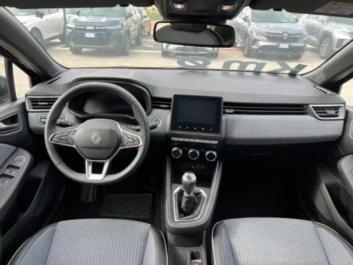 Renault Clio nuova a Taranto (10)
