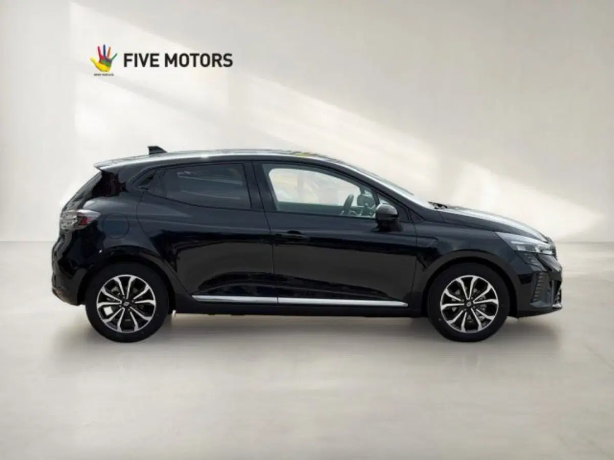 Renault Clio nuova a Taranto (8)
