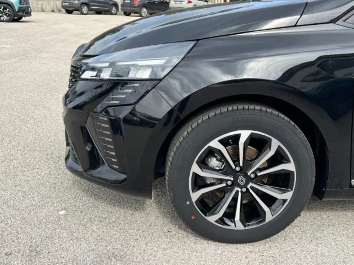 Renault Clio nuova a Taranto (9)