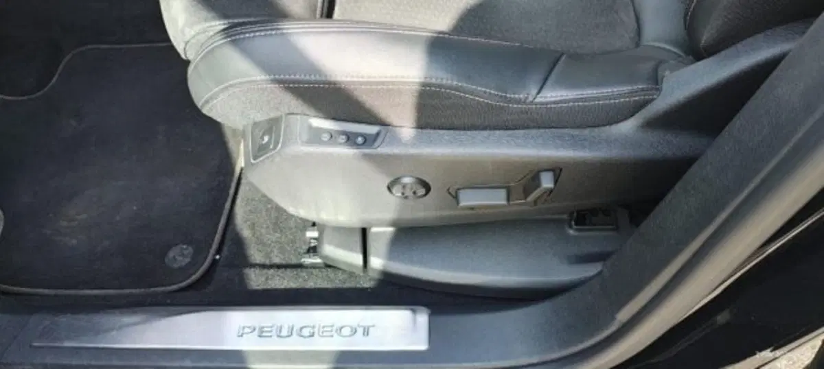 Peugeot 3008 usata a Taranto (17)