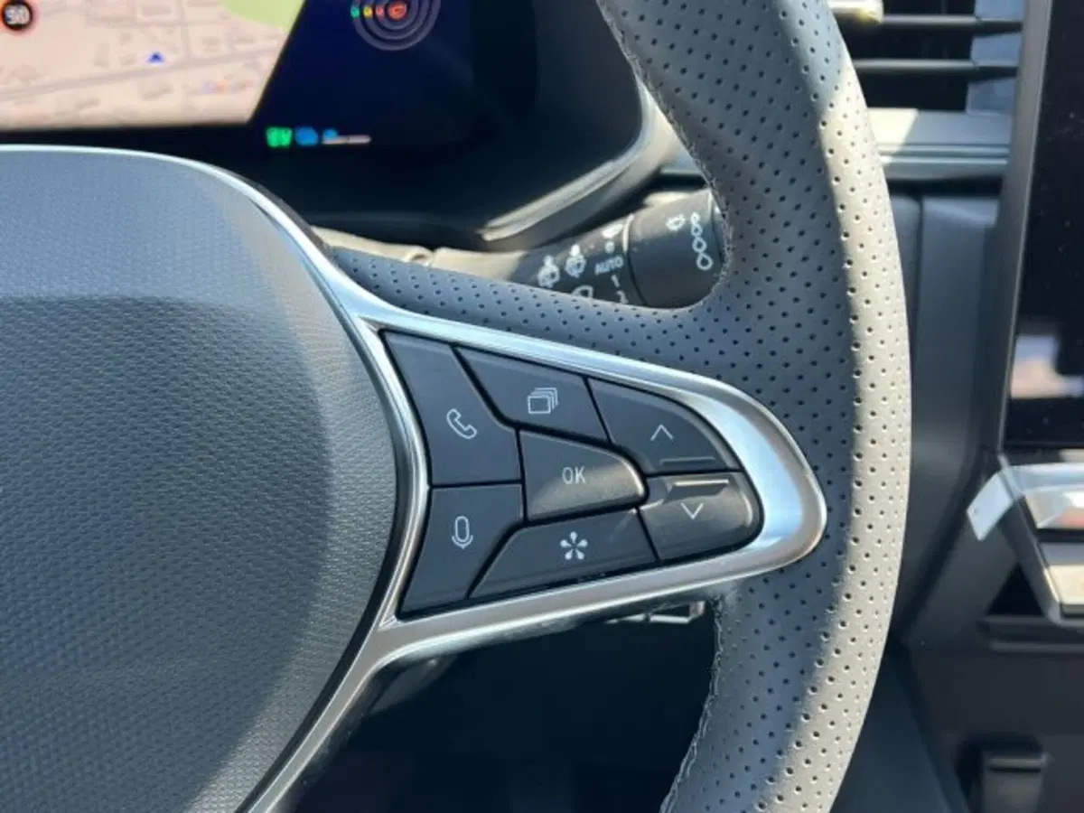 Renault Symbioz nuova a Taranto (19)