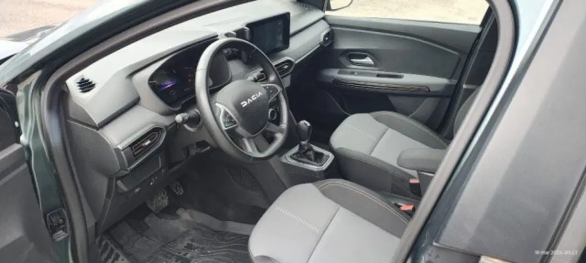 Dacia Jogger usata a Taranto (13)