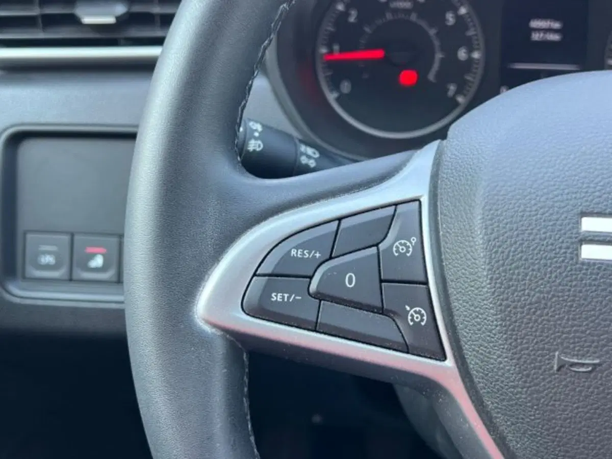 Dacia Duster usata a Taranto (15)