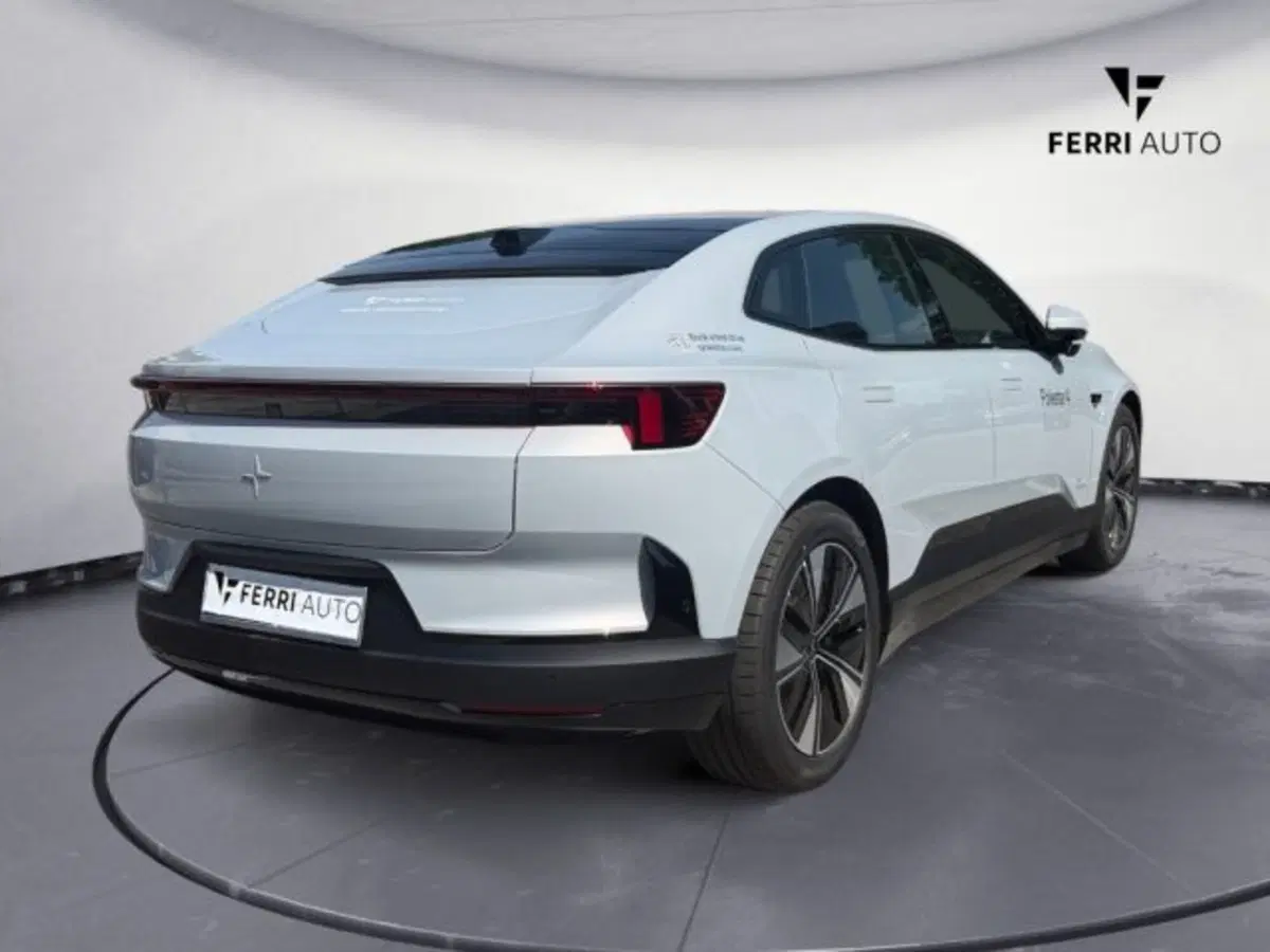 Polestar Polestar 4 usata a Udine (5)