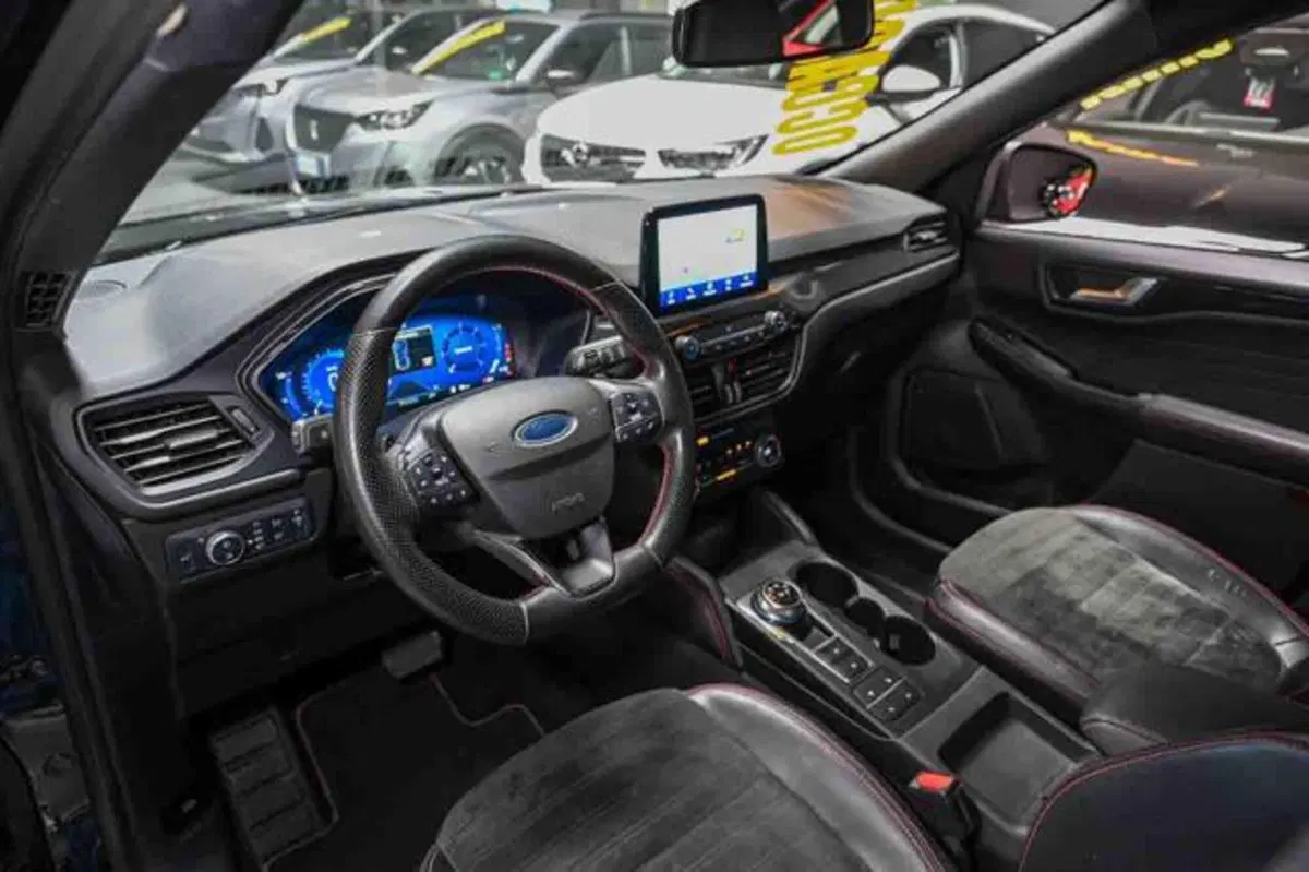 Ford Kuga usata a Torino (8)