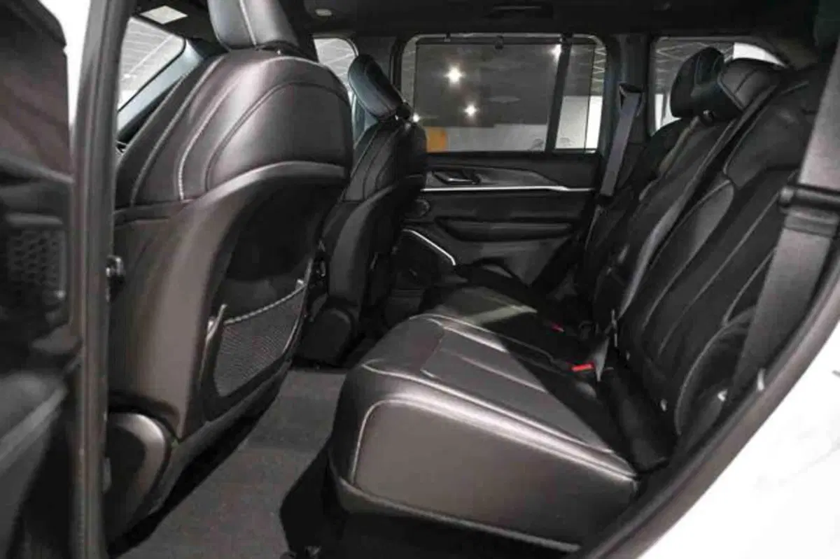 Jeep Grand Cherokee nuova a Torino (10)