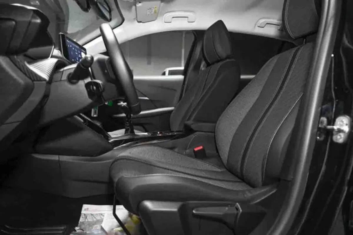 Peugeot 208 usata a Torino (9)