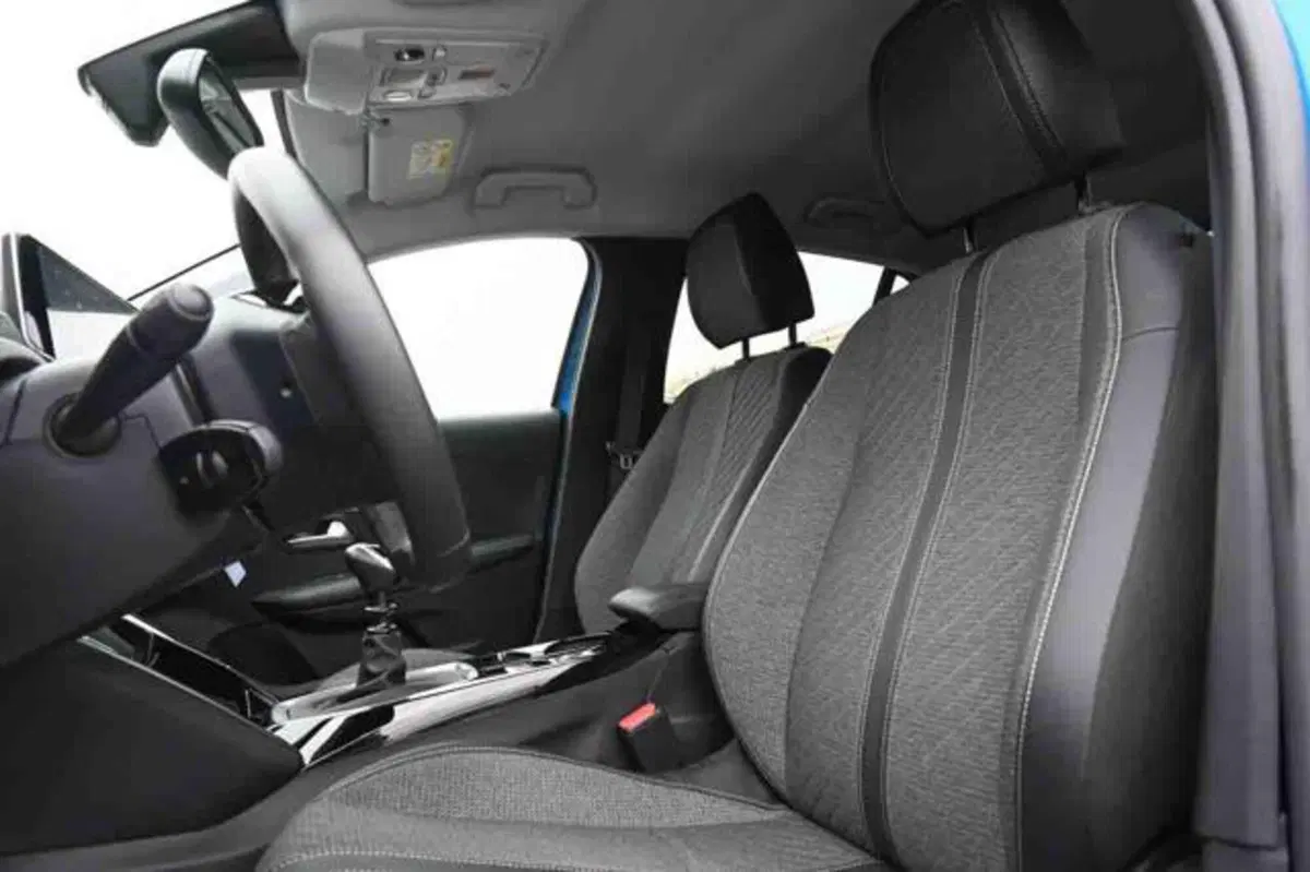 Peugeot 208 usata a Torino (10)