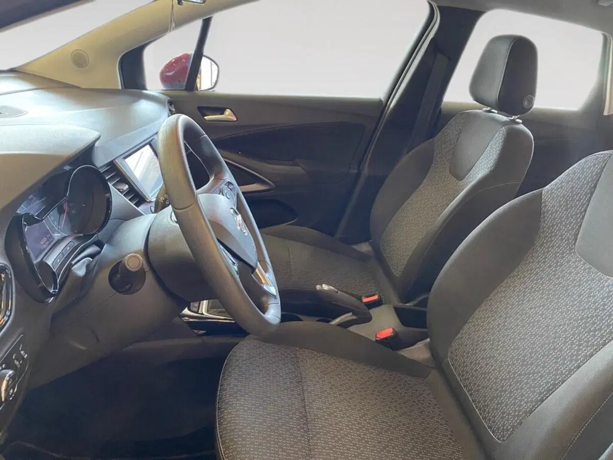 Opel Crossland X usata a Torino (7)