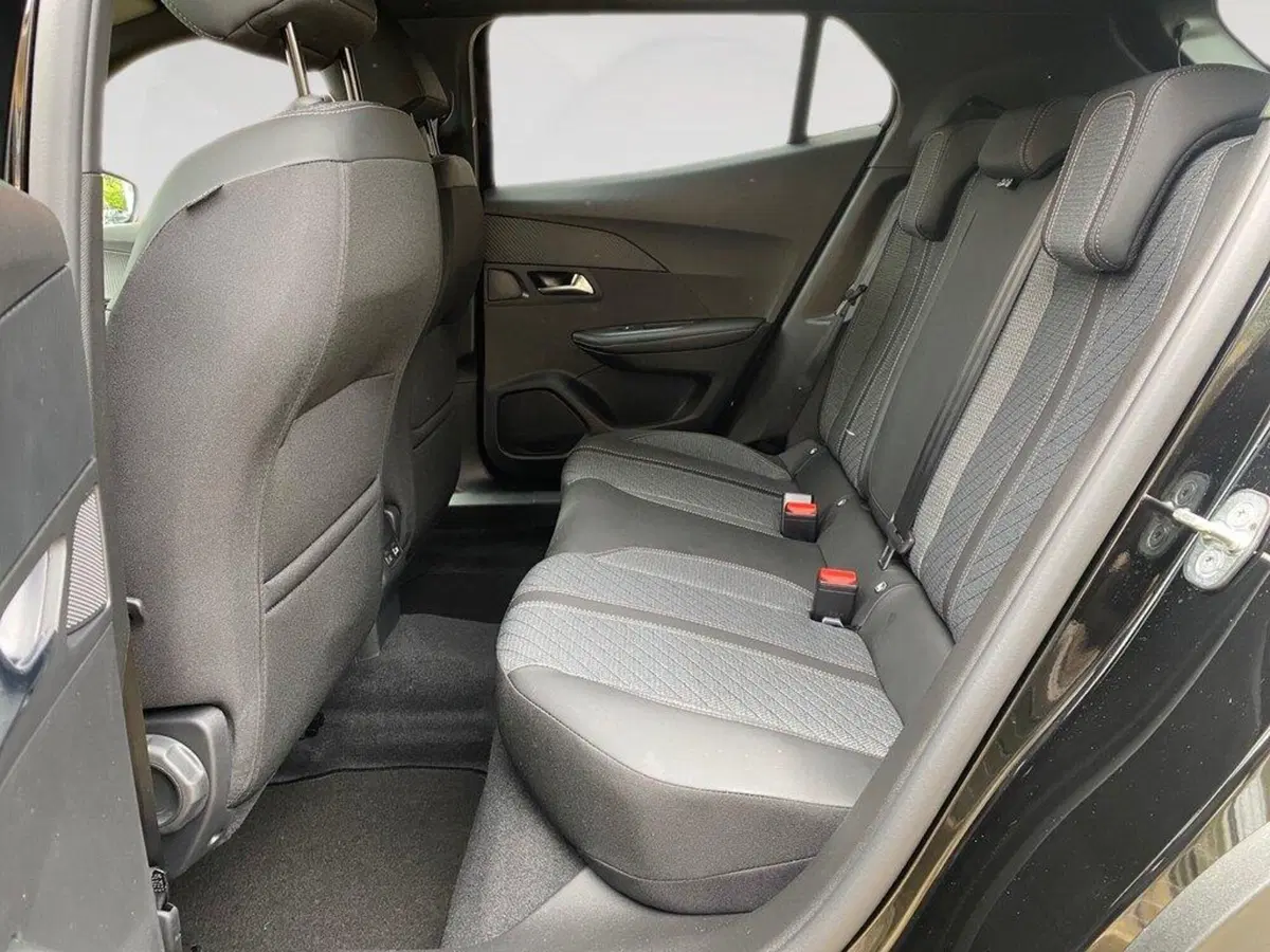 Peugeot 2008 nuova a Torino (8)