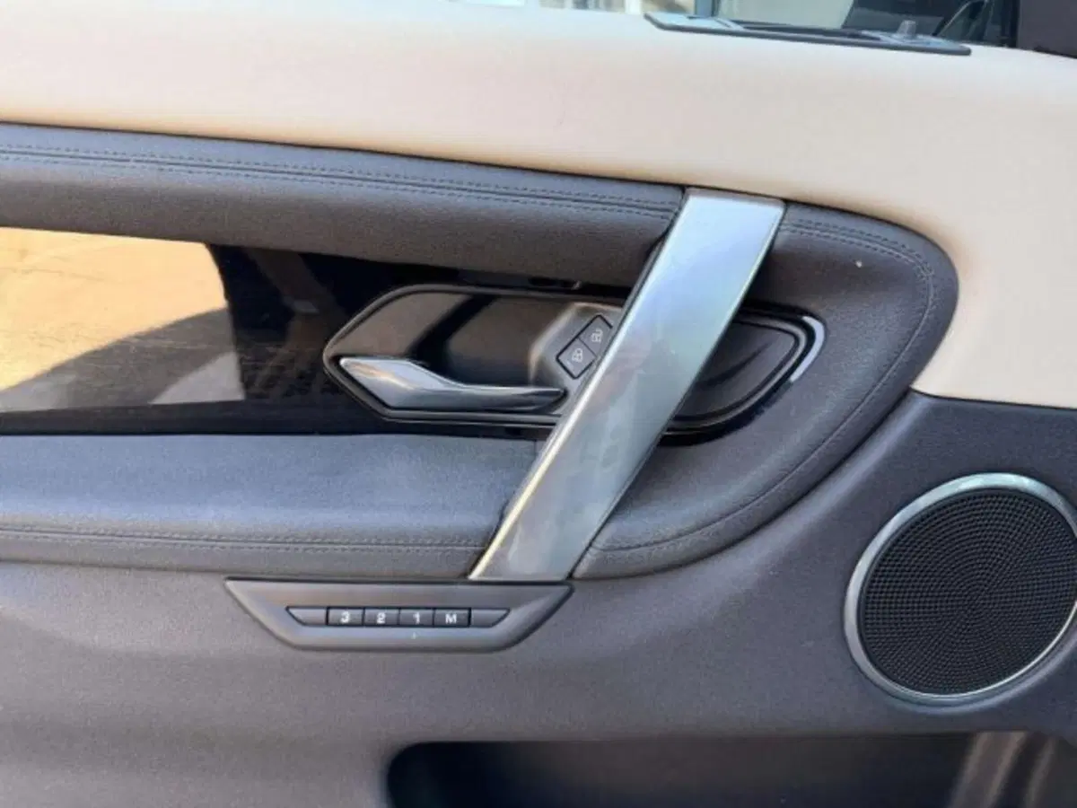 Land Rover Discovery Sport usata a Siena (14)