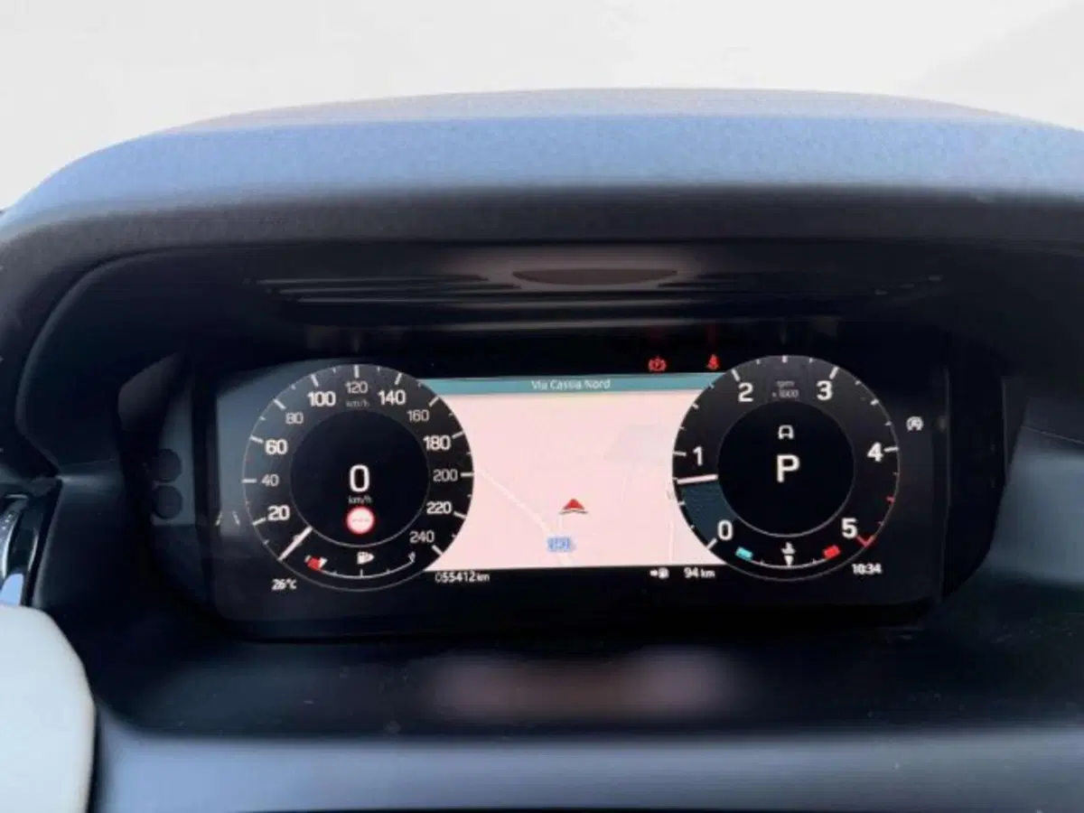 Land Rover Discovery Sport usata a Siena (15)