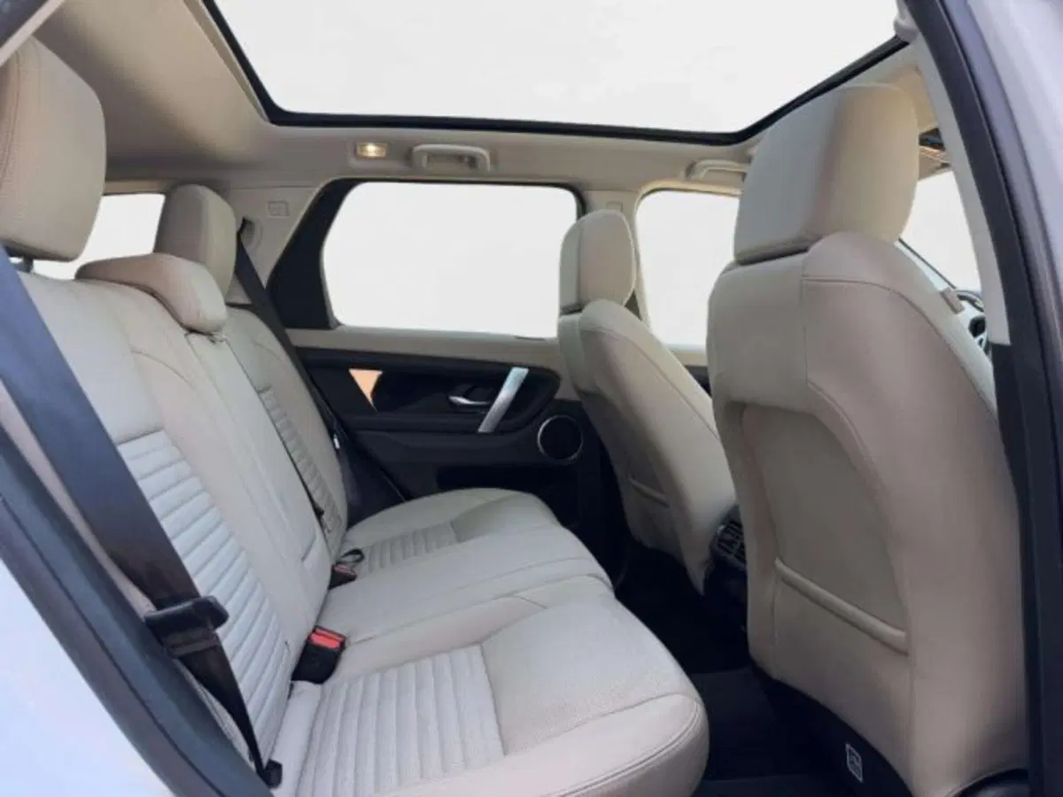 Land Rover Discovery Sport usata a Siena (5)