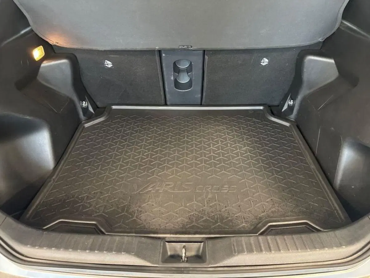 Toyota Yaris Cross usata a Prato (12)