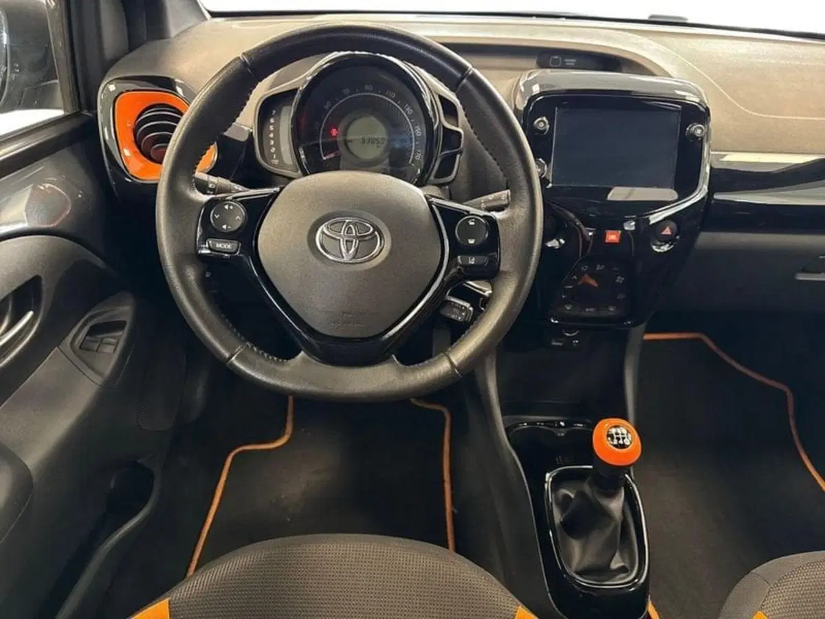 Toyota Aygo usata a Prato (11)