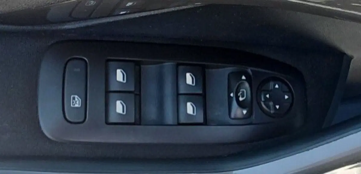 Peugeot 2008 usata a Cosenza (14)