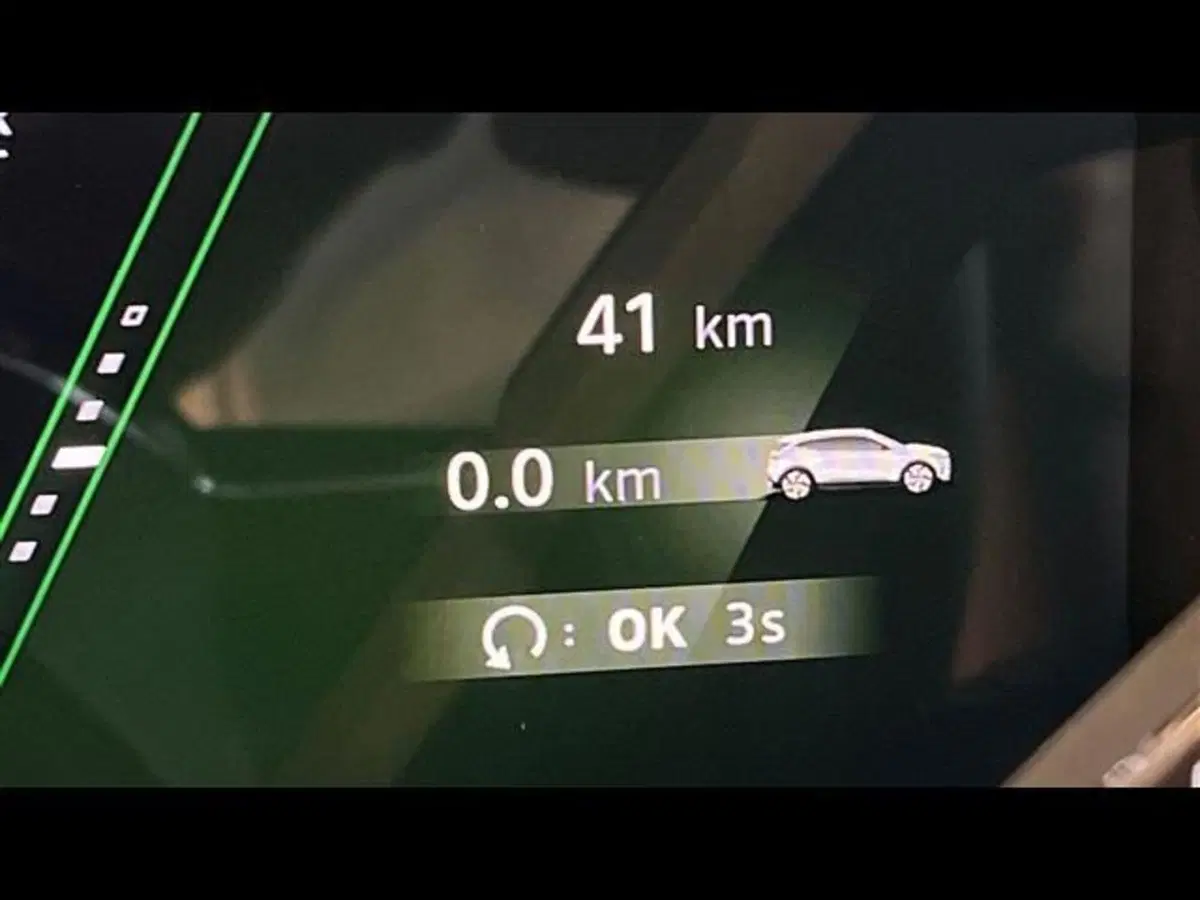 Renault Megane E-Tech Electric nuova a Firenze (8)
