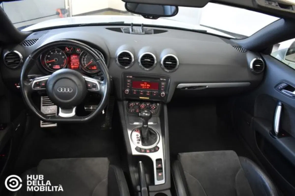 Audi TT Cabrio usata a Perugia (11)
