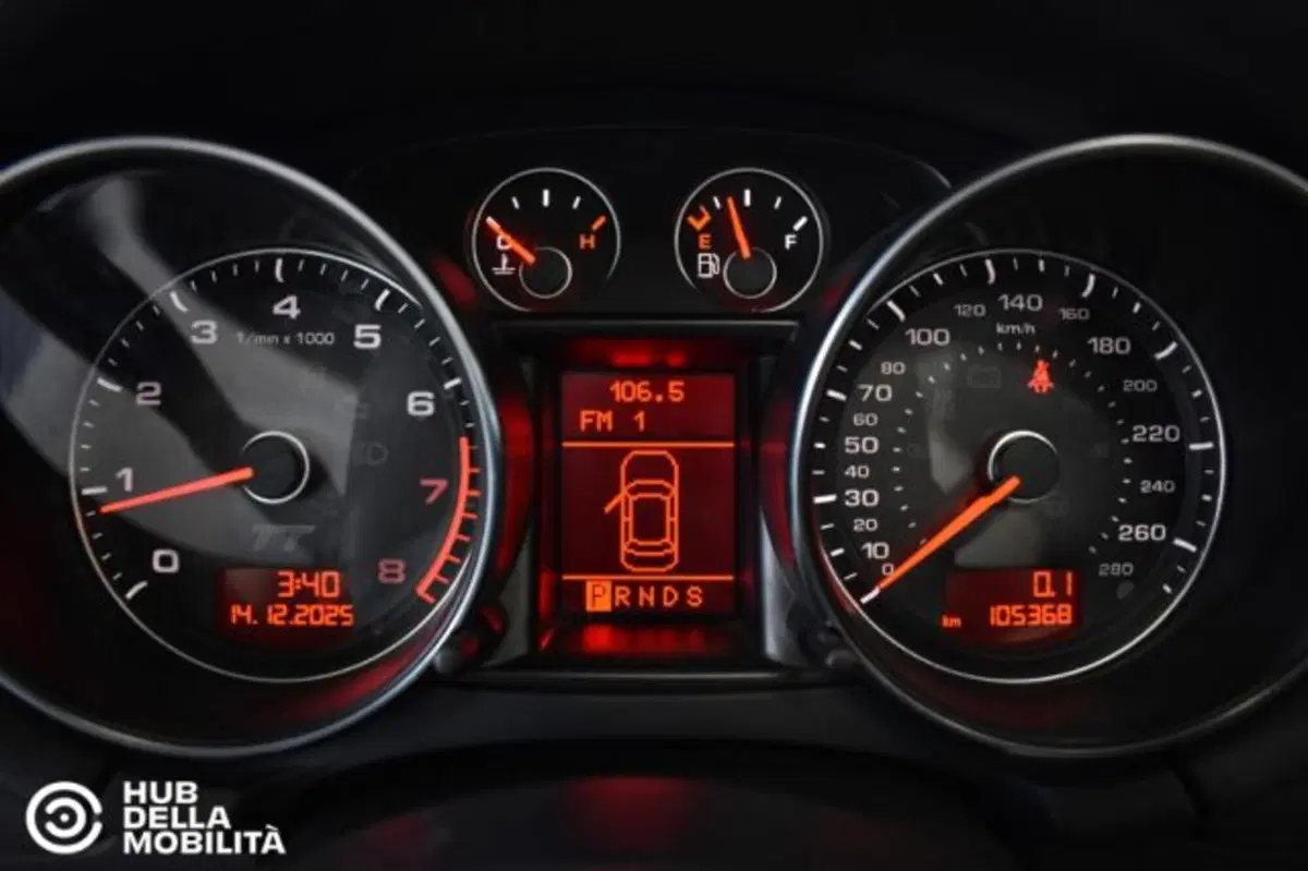 Audi TT Cabrio usata a Perugia (9)