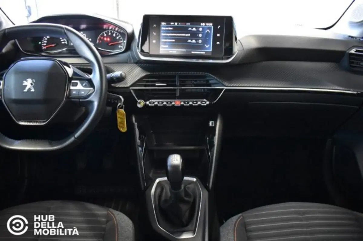 Peugeot 208 usata a Perugia (11)