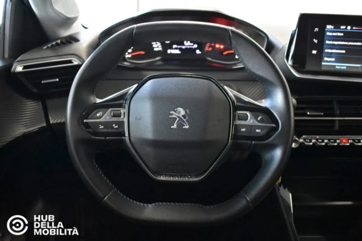 Peugeot 208 usata a Perugia (9)