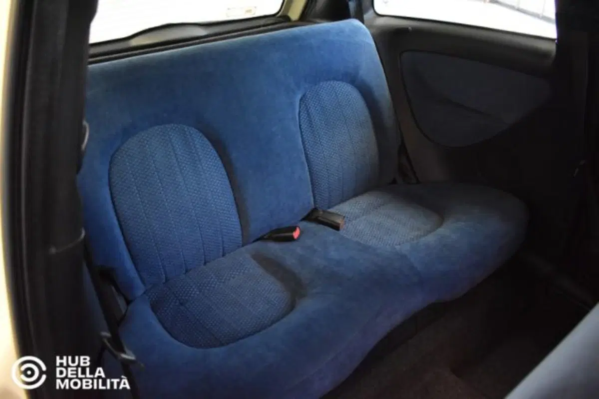 Lancia Ypsilon usata a Perugia (15)