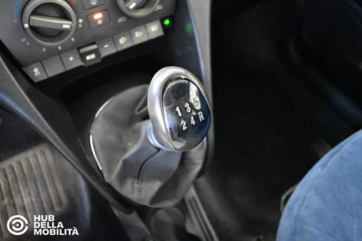 Lancia Ypsilon usata a Perugia (8)