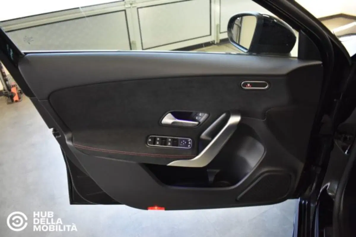 Mercedes-Benz Classe A Sedan usata a Perugia (7)