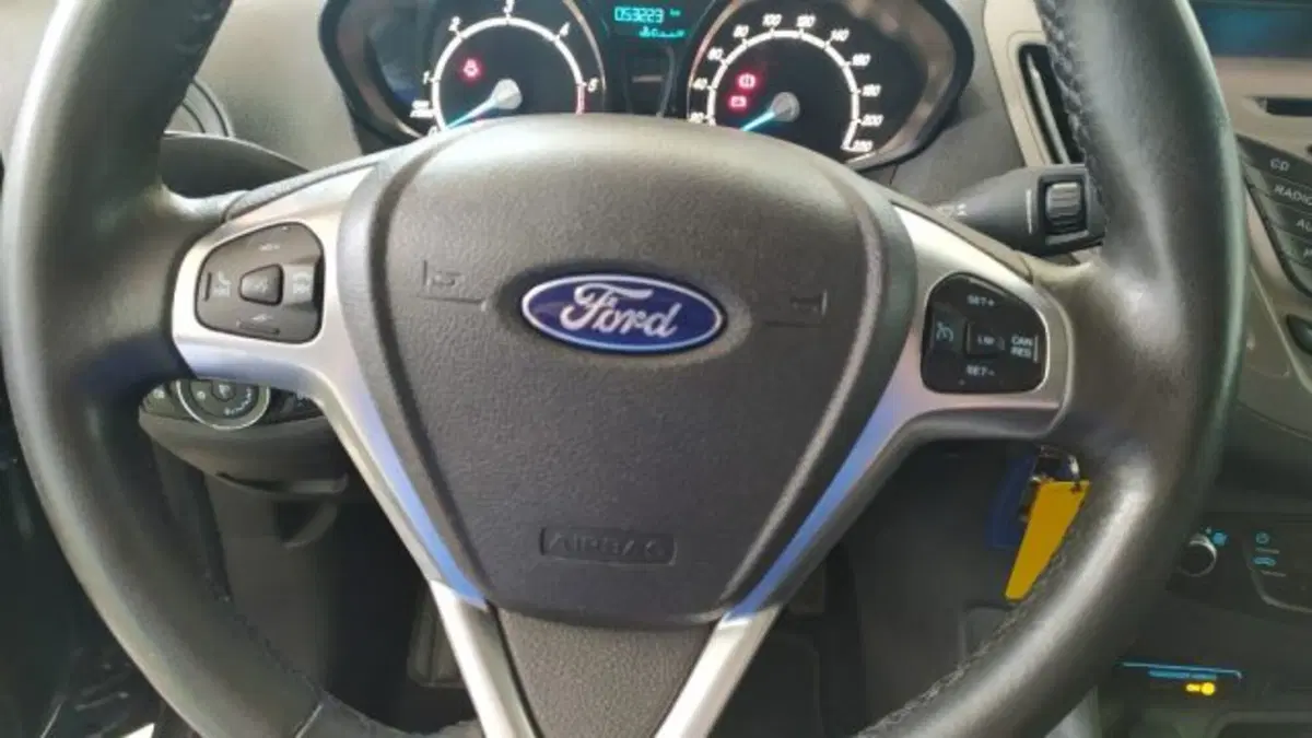 Ford Tourneo Courier usata a Trieste (11)