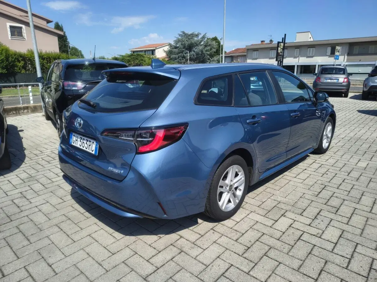 Toyota Corolla Touring Sports usata a Firenze (4)