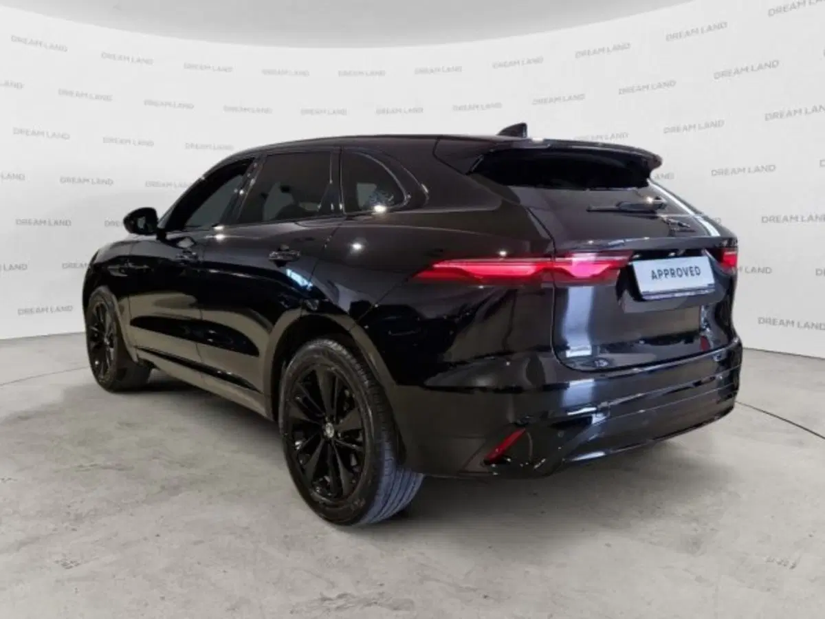 Jaguar F-Pace usata a Livorno (13)