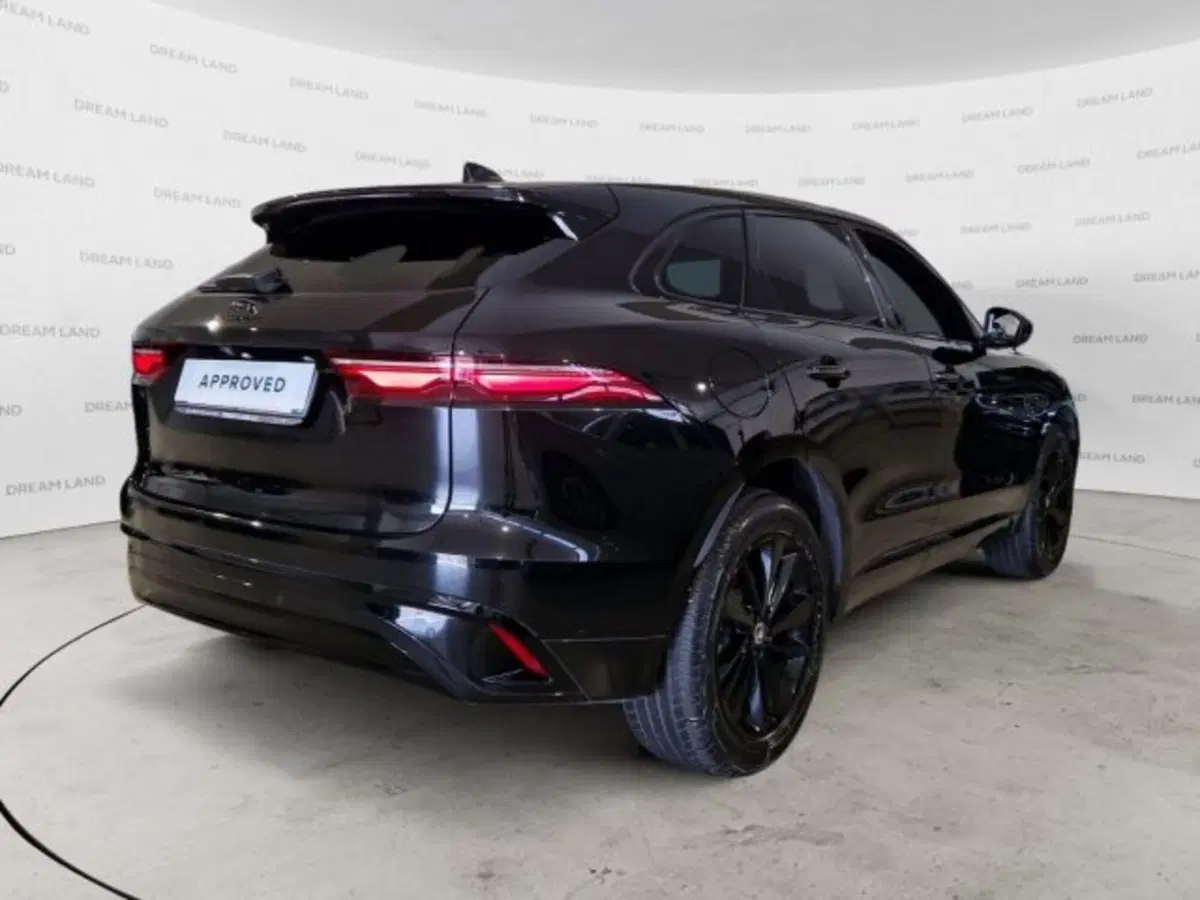 Jaguar F-Pace usata a Livorno (3)