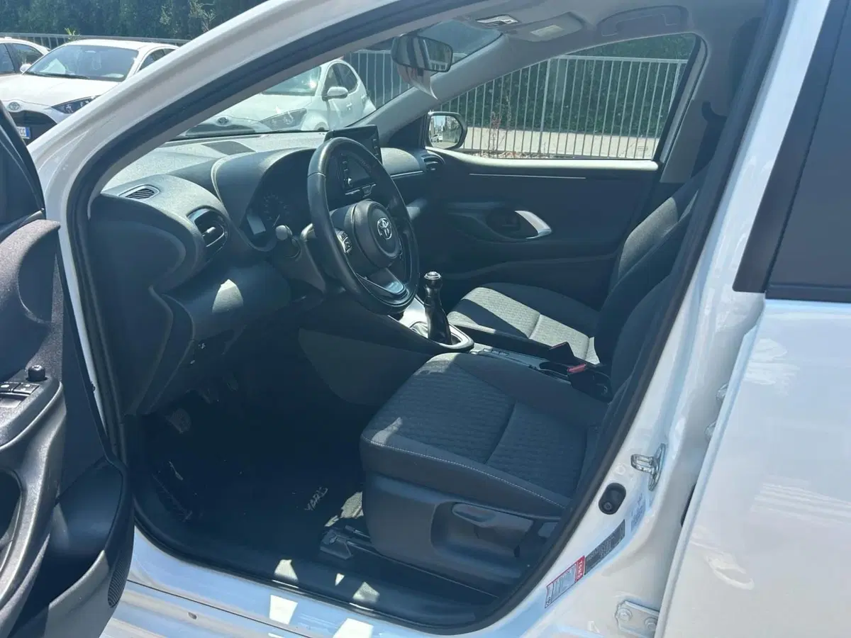 Toyota Yaris usata a Piacenza (10)