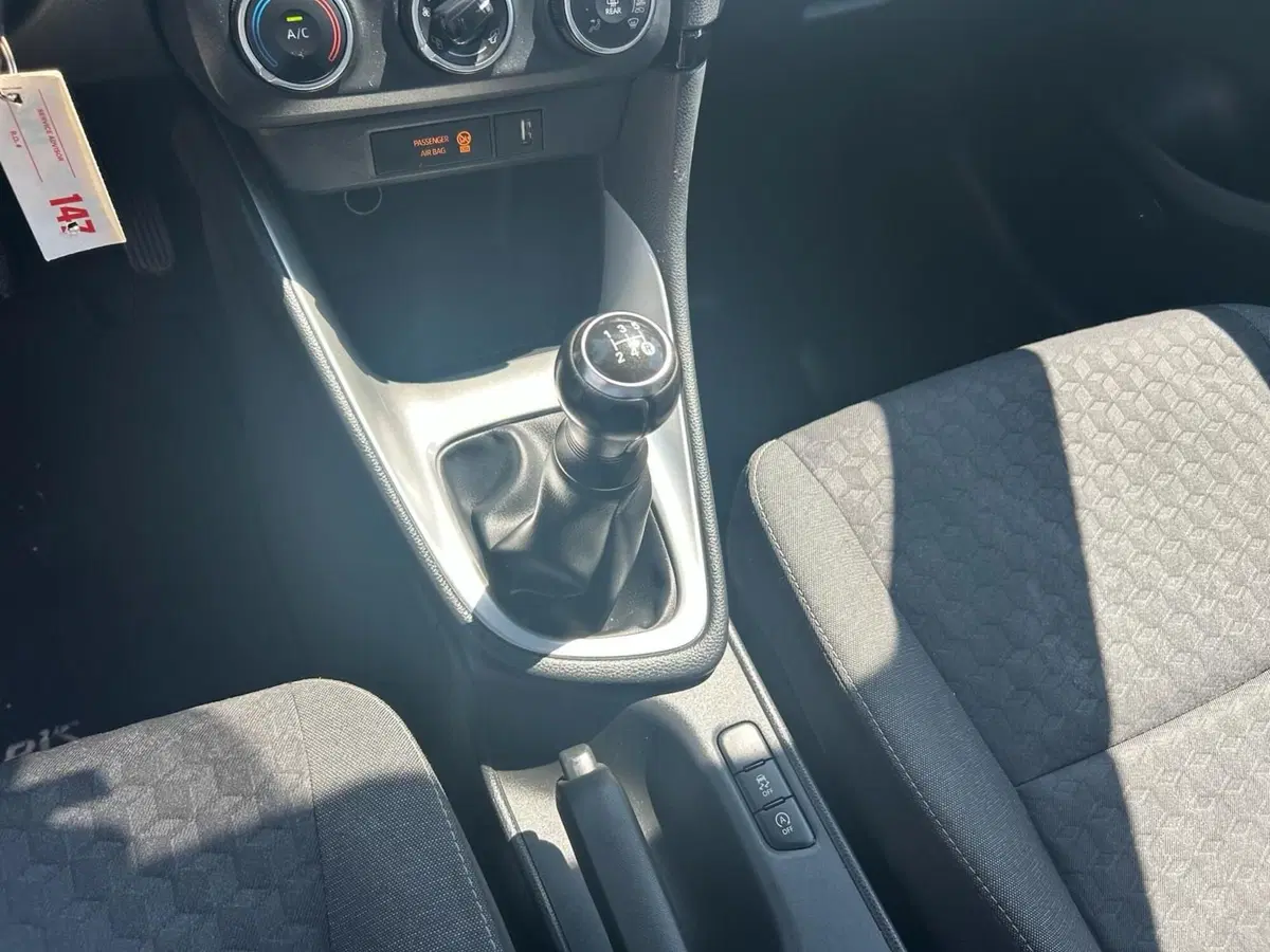Toyota Yaris usata a Piacenza (15)