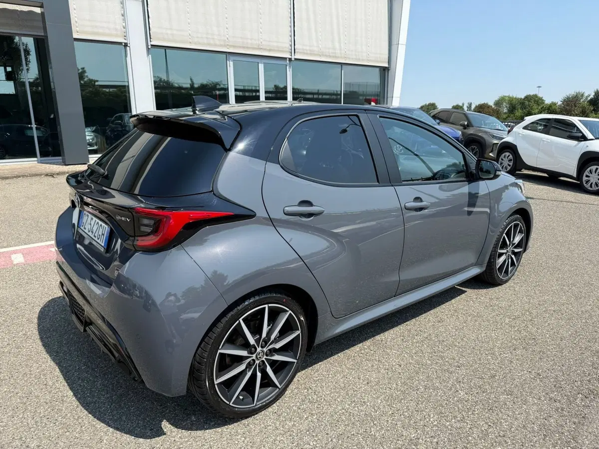 Toyota Yaris GR Sport usata a Piacenza (5)