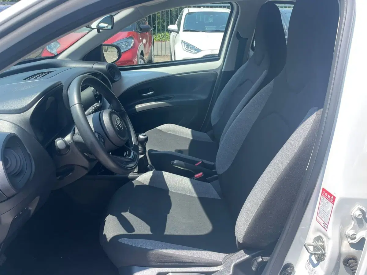 Toyota Aygo X usata a Piacenza (12)