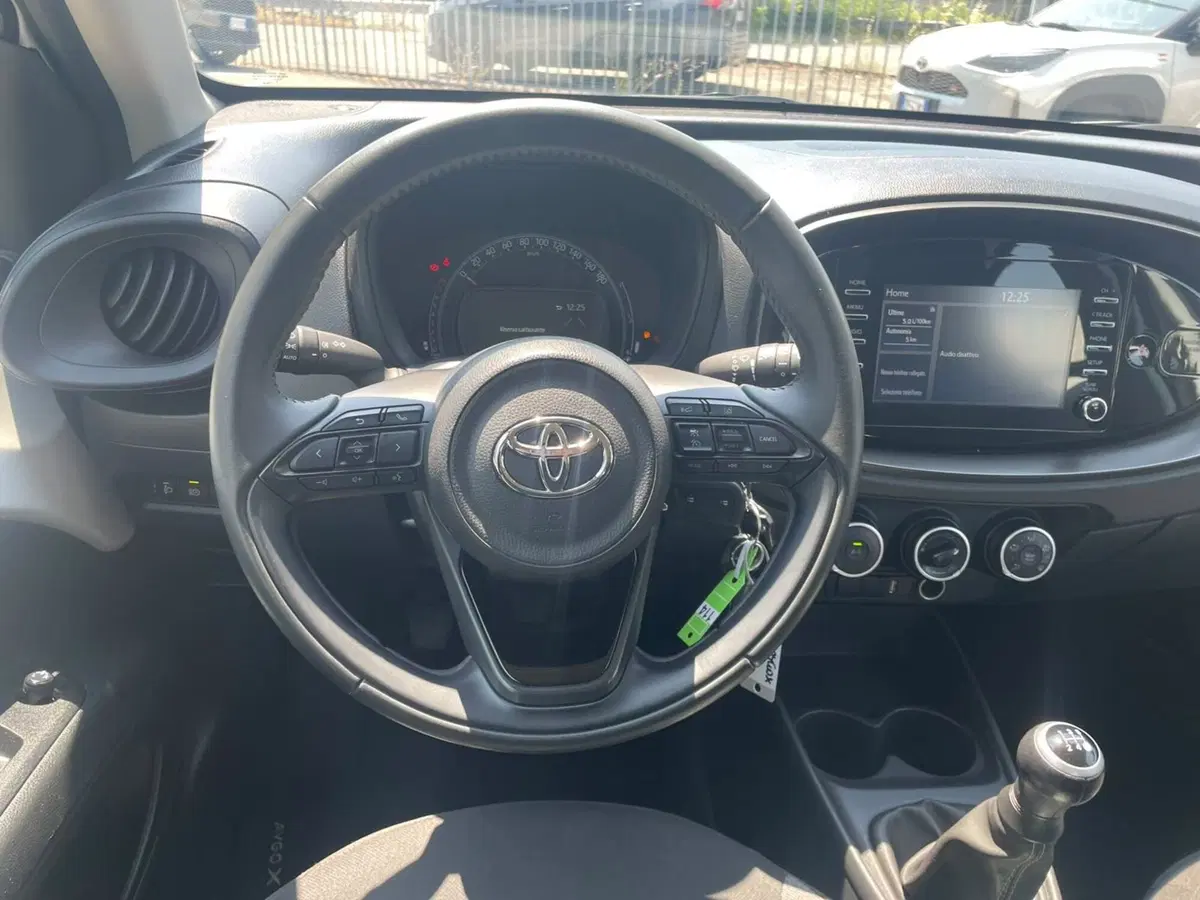 Toyota Aygo X usata a Piacenza (14)