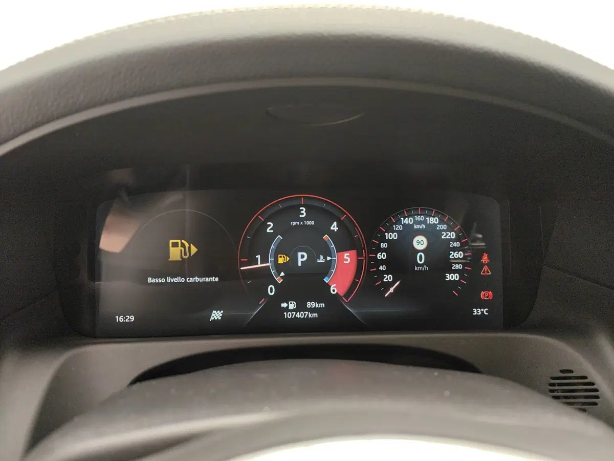 Jaguar XF usata a Como (8)