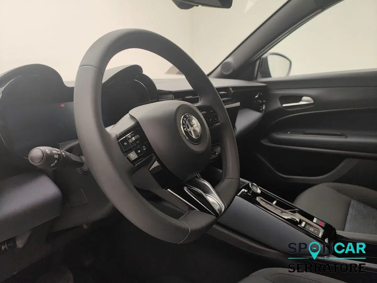 Alfa Romeo Junior usata a Como (9)